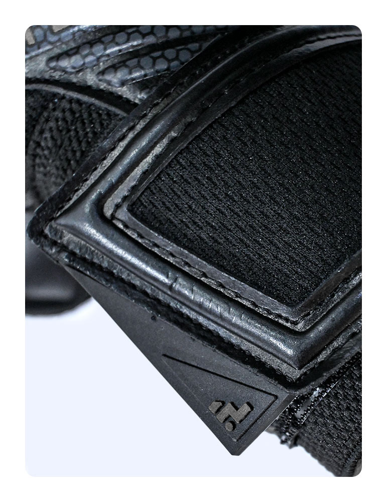 Pro-One Terium Black Goalkeeper Gloves